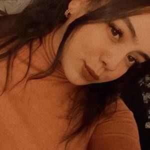 Meet your Posher, Cassandra